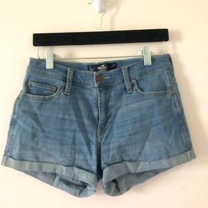Size 7 Hollister jean shorts